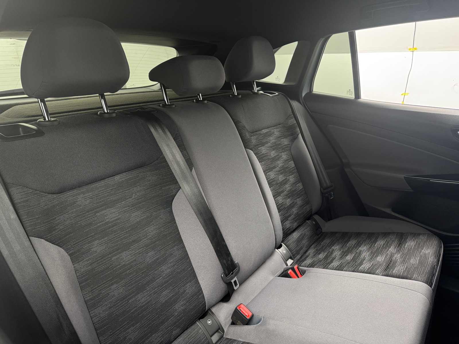 Thumbnail: 2021 Volkswagen ID.4 - 6