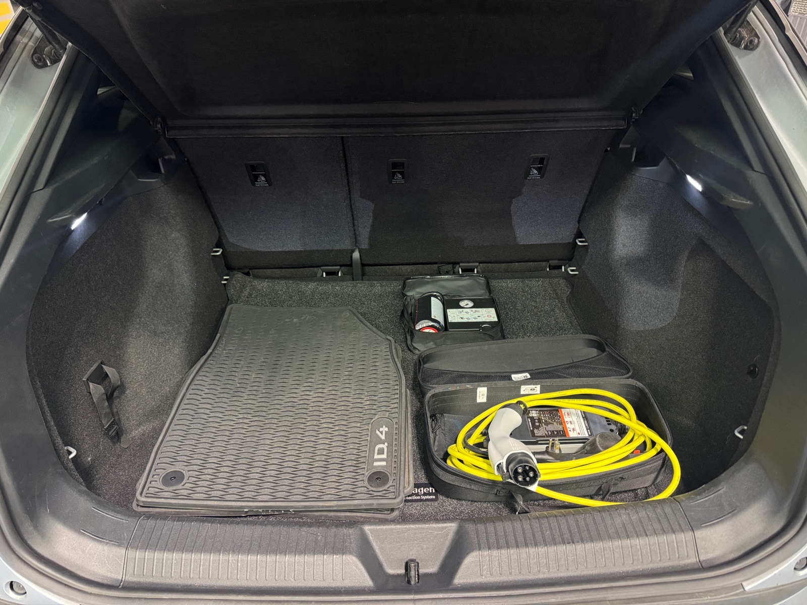 Thumbnail: 2021 Volkswagen ID.4 - 7