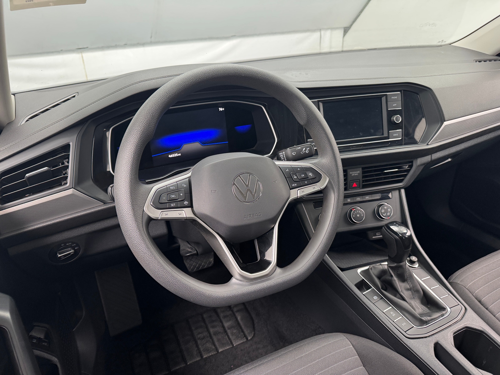 Thumbnail: 2022 Volkswagen Jetta - 5
