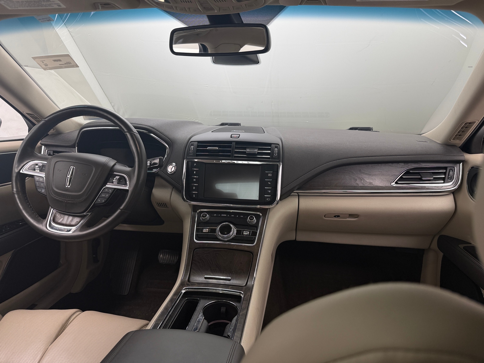 Thumbnail: 2020 Lincoln Continental - 2