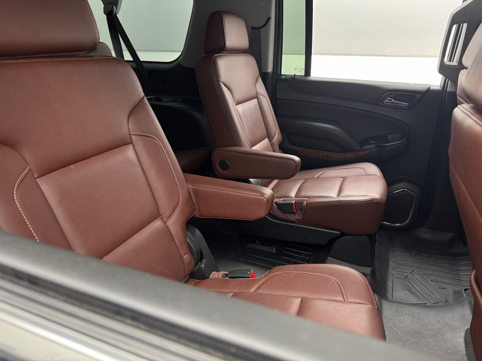 Thumbnail: 2019 Chevrolet Suburban - 5