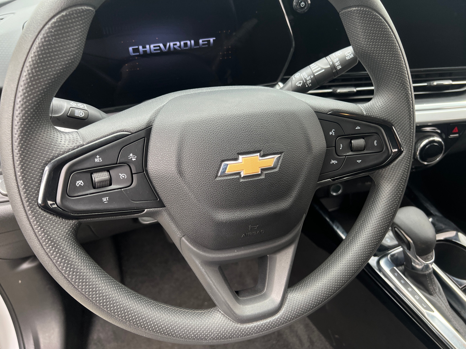 Thumbnail: 2025 Chevrolet Trax - 5