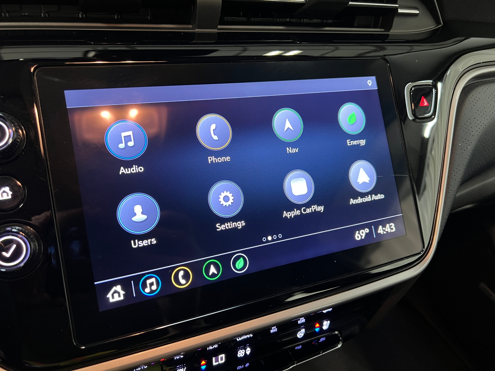 Thumbnail: 2022 Chevrolet Bolt EUV - 3