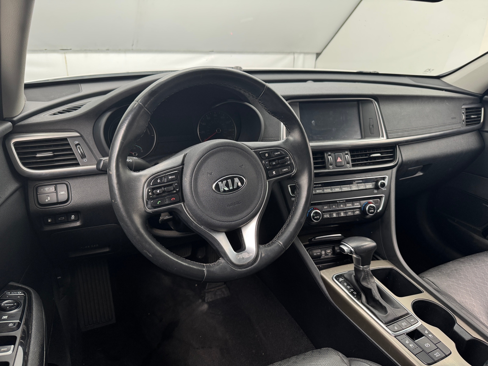 Thumbnail: 2018 Kia Optima - 4