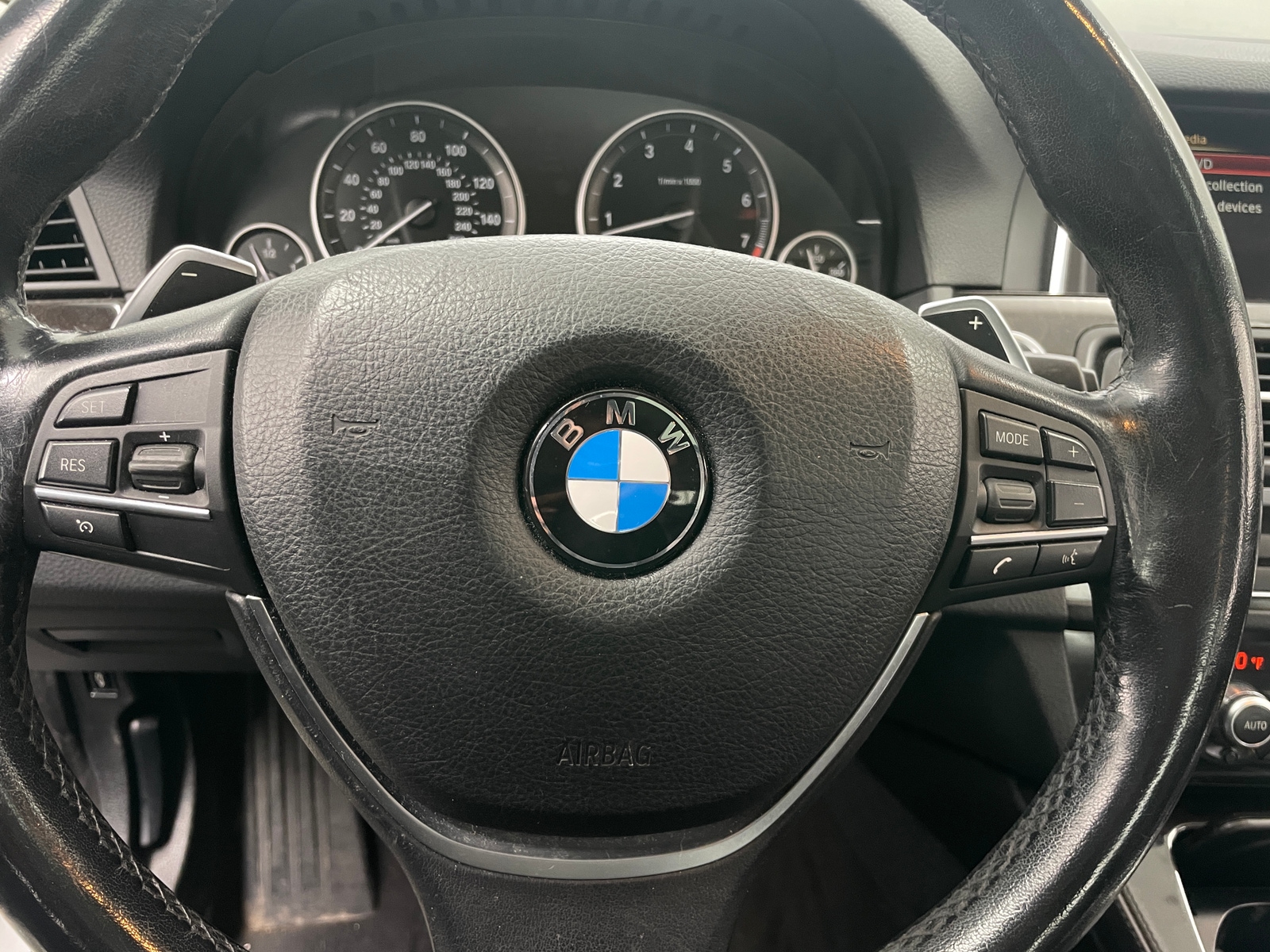 Thumbnail: 2016 BMW 5 Series - 4