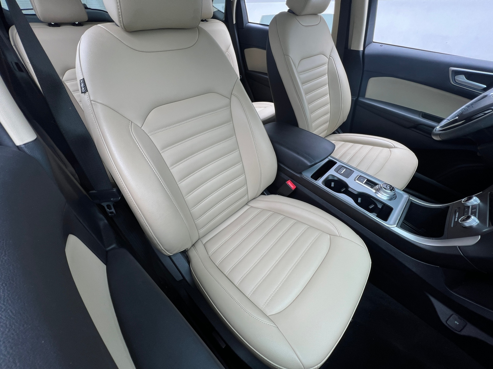 Thumbnail: 2021 Ford Edge - 2