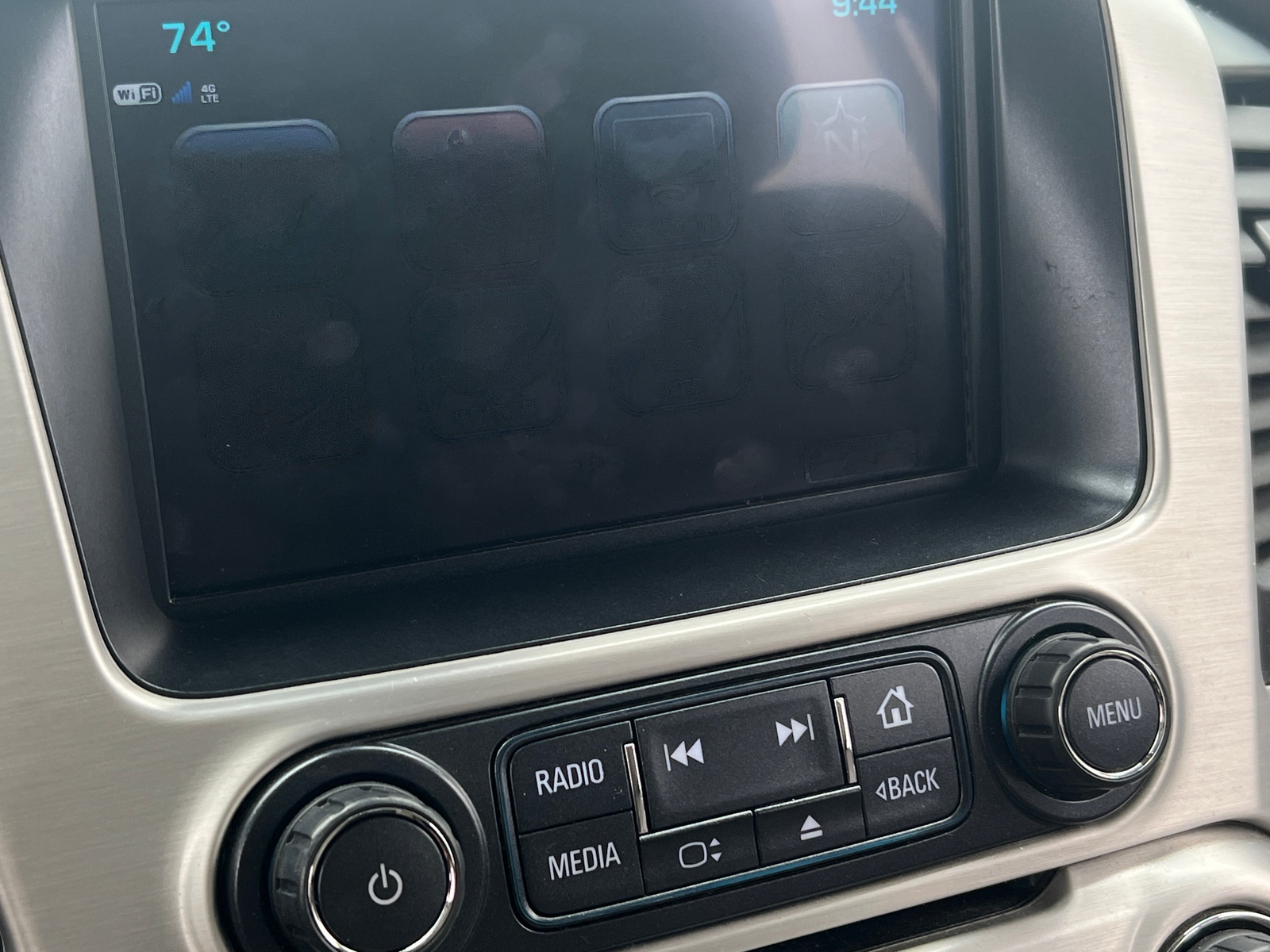 Thumbnail: 2018 GMC Yukon XL - 3