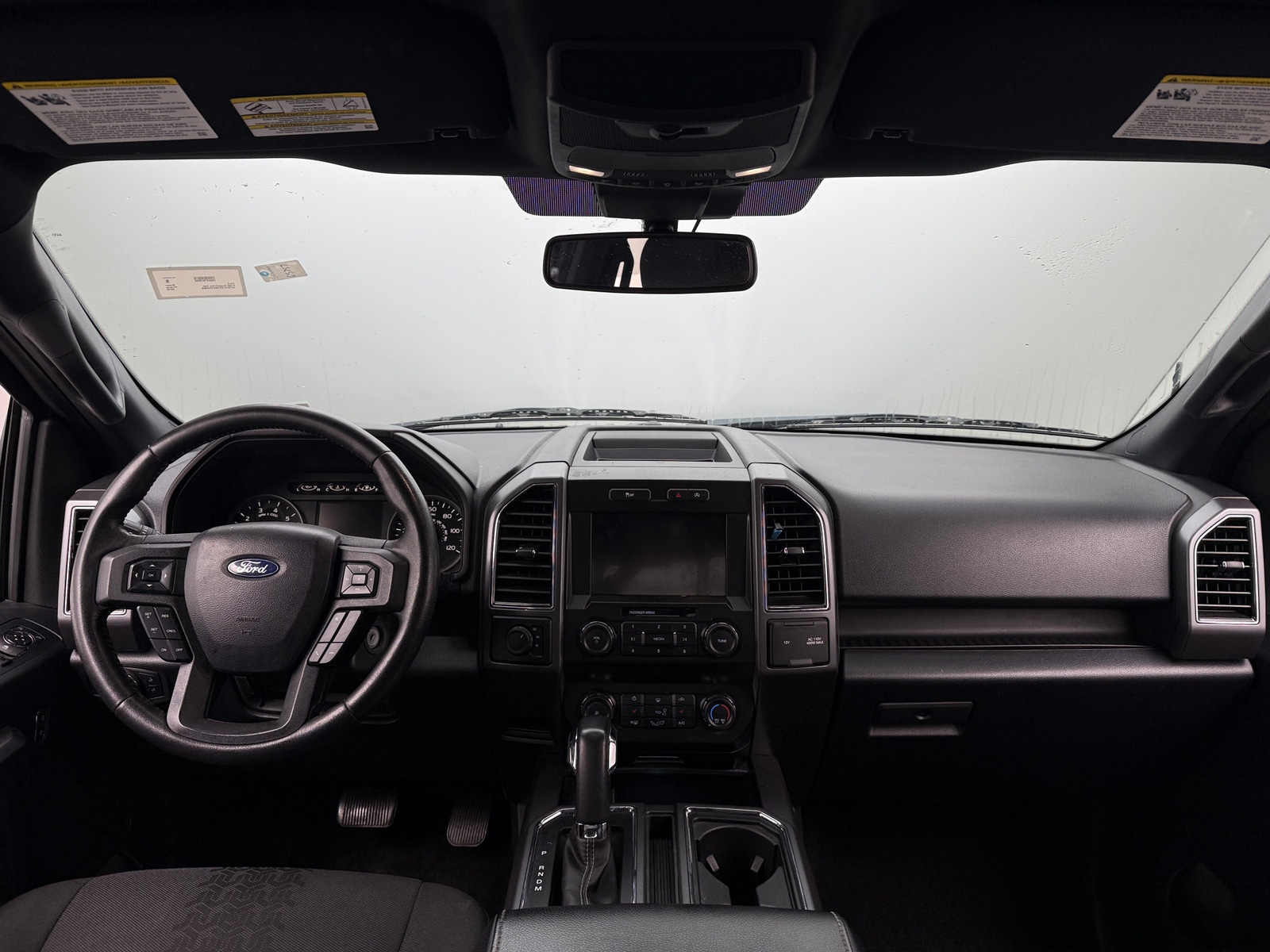 Thumbnail: 2019 Ford Econoline - 3