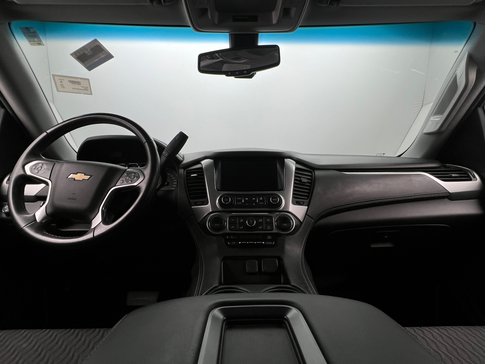 Thumbnail: 2017 Chevrolet Tahoe - 3