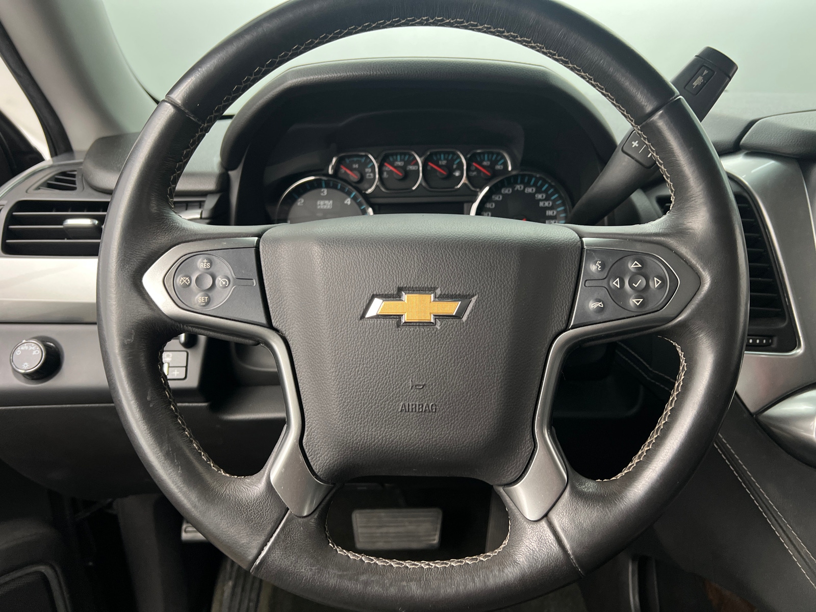 Thumbnail: 2017 Chevrolet Tahoe - 5