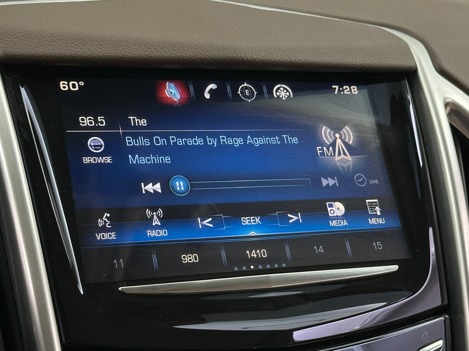 Thumbnail: 2016 Cadillac SRX - 3
