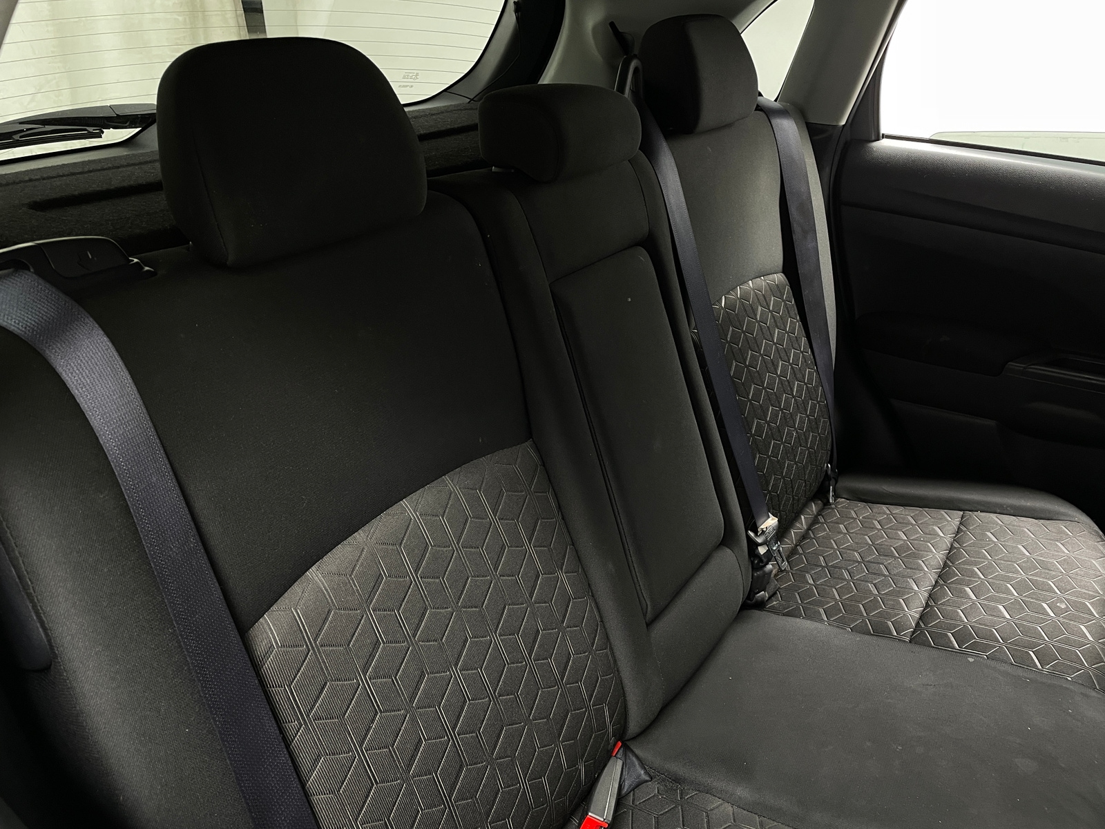 Thumbnail: 2024 Mitsubishi Outlander Sport - 6