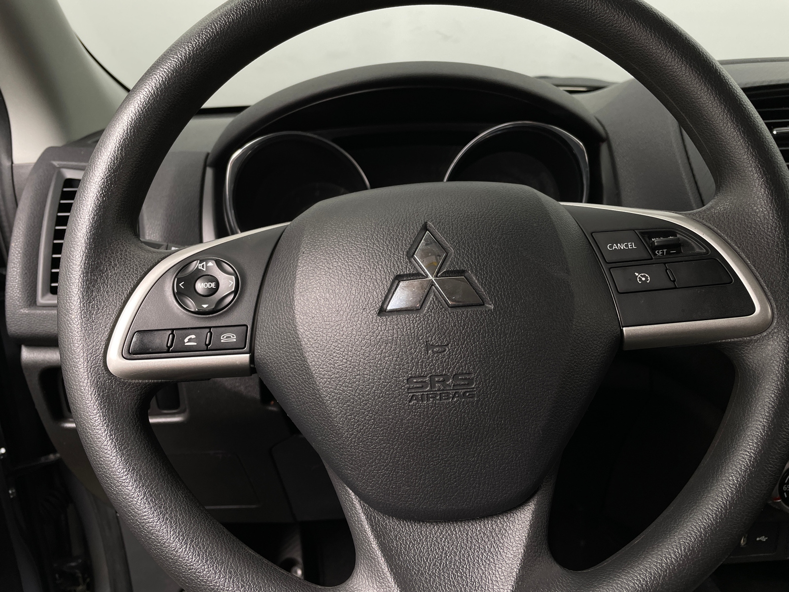 Thumbnail: 2024 Mitsubishi Outlander Sport - 5