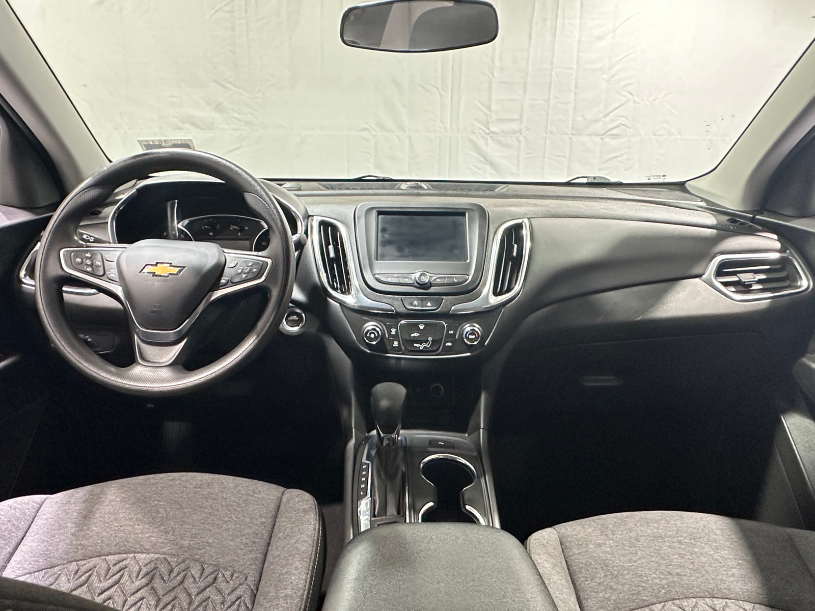 Thumbnail: 2023 Chevrolet Equinox - 3