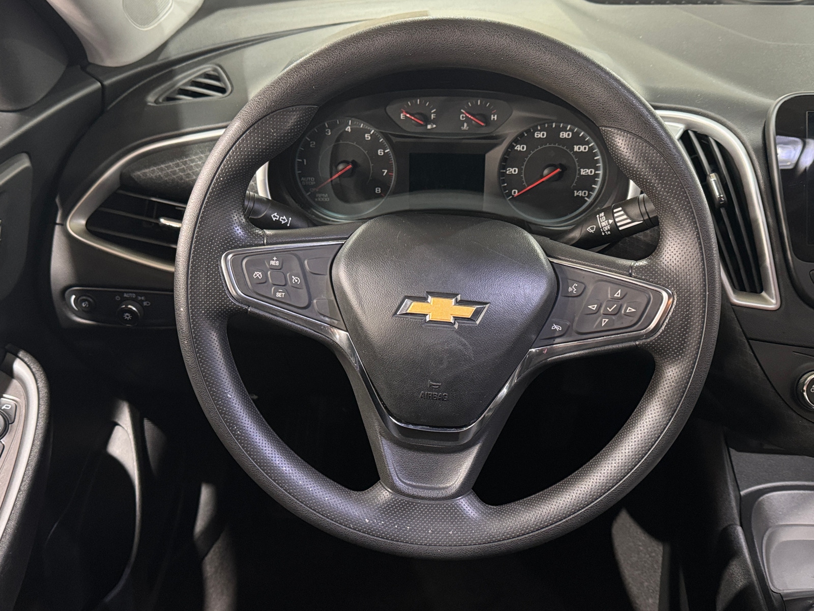 Thumbnail: 2023 Chevrolet Equinox - 5