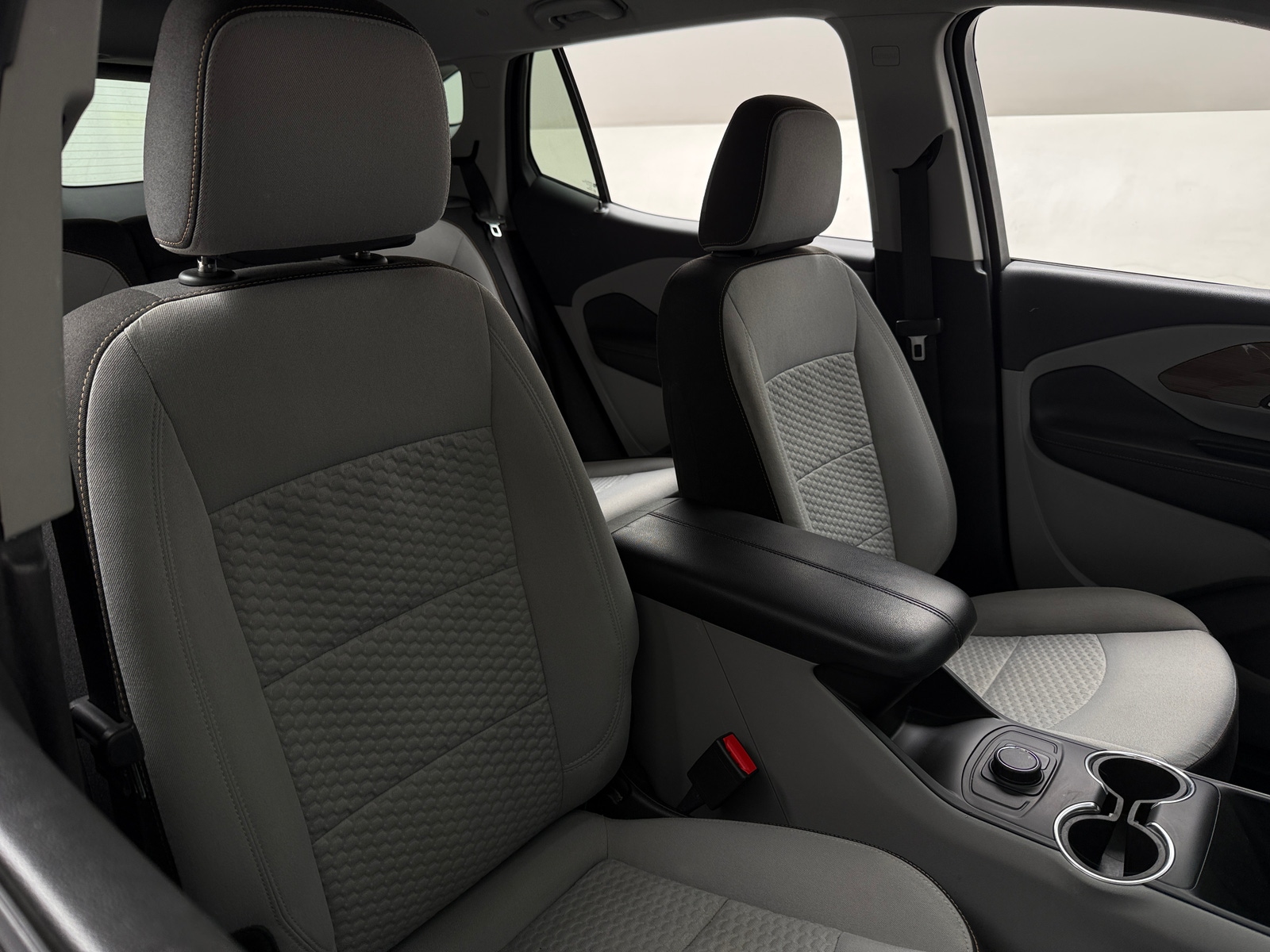 Thumbnail: 2018 GMC Terrain - 2