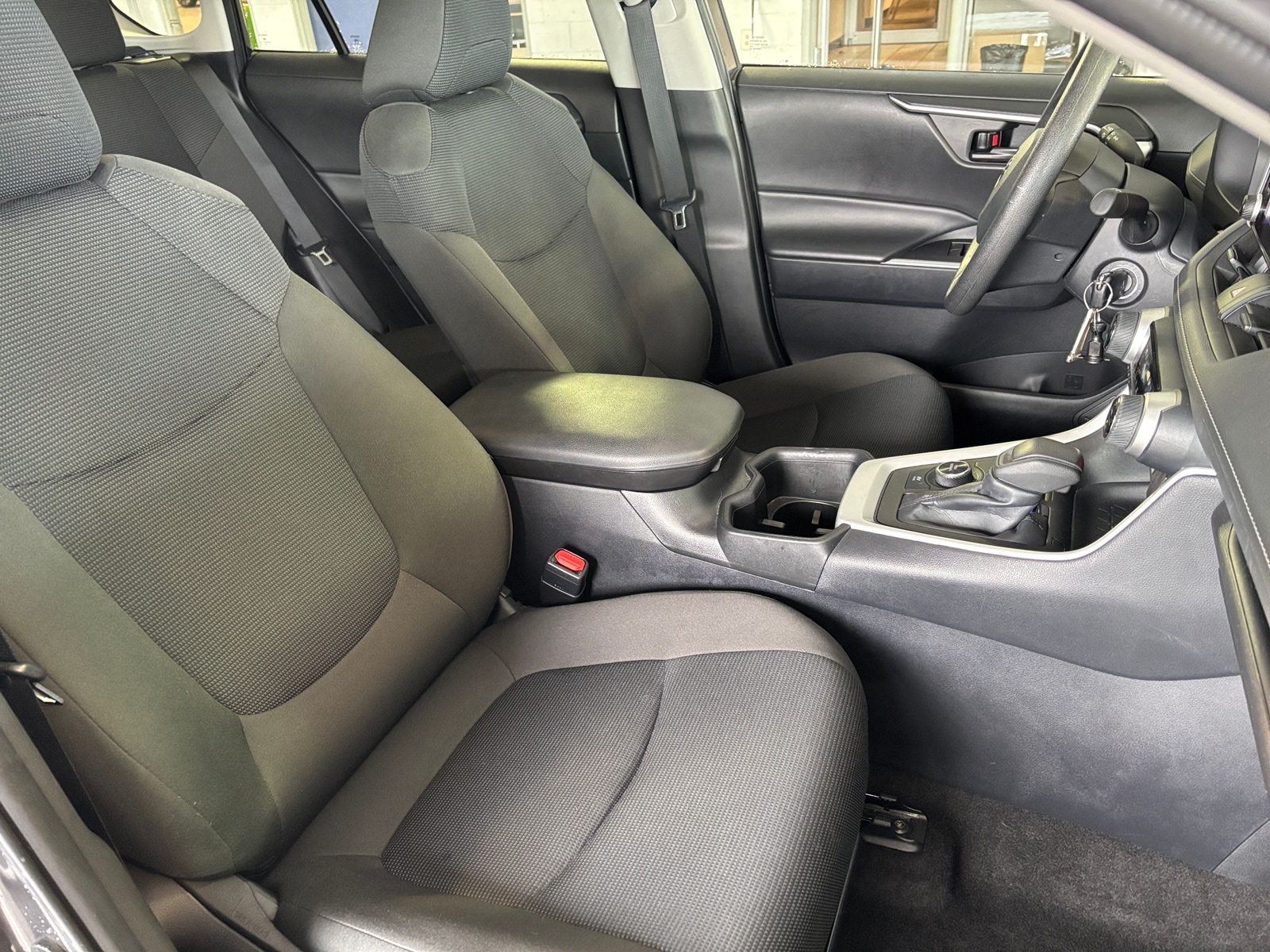 Thumbnail: 2025 Toyota RAV4 - 2