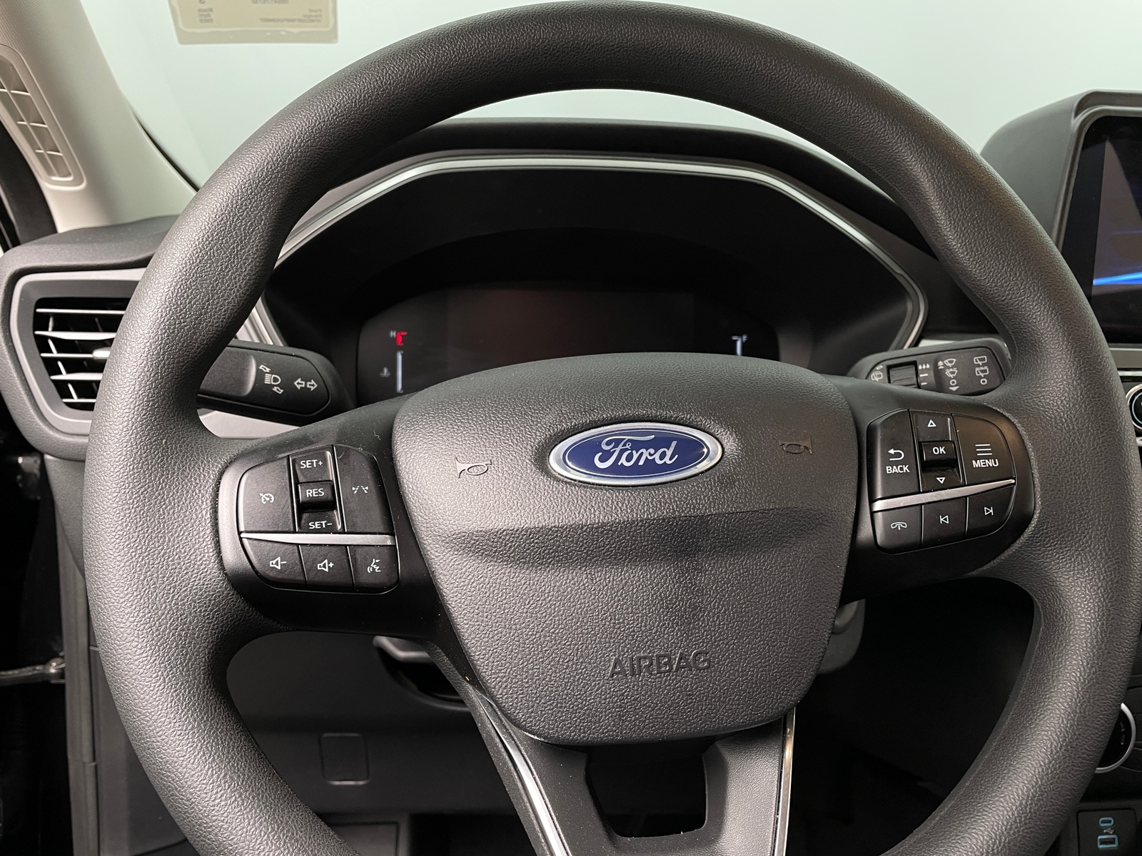 Thumbnail: 2023 Ford Escape - 5