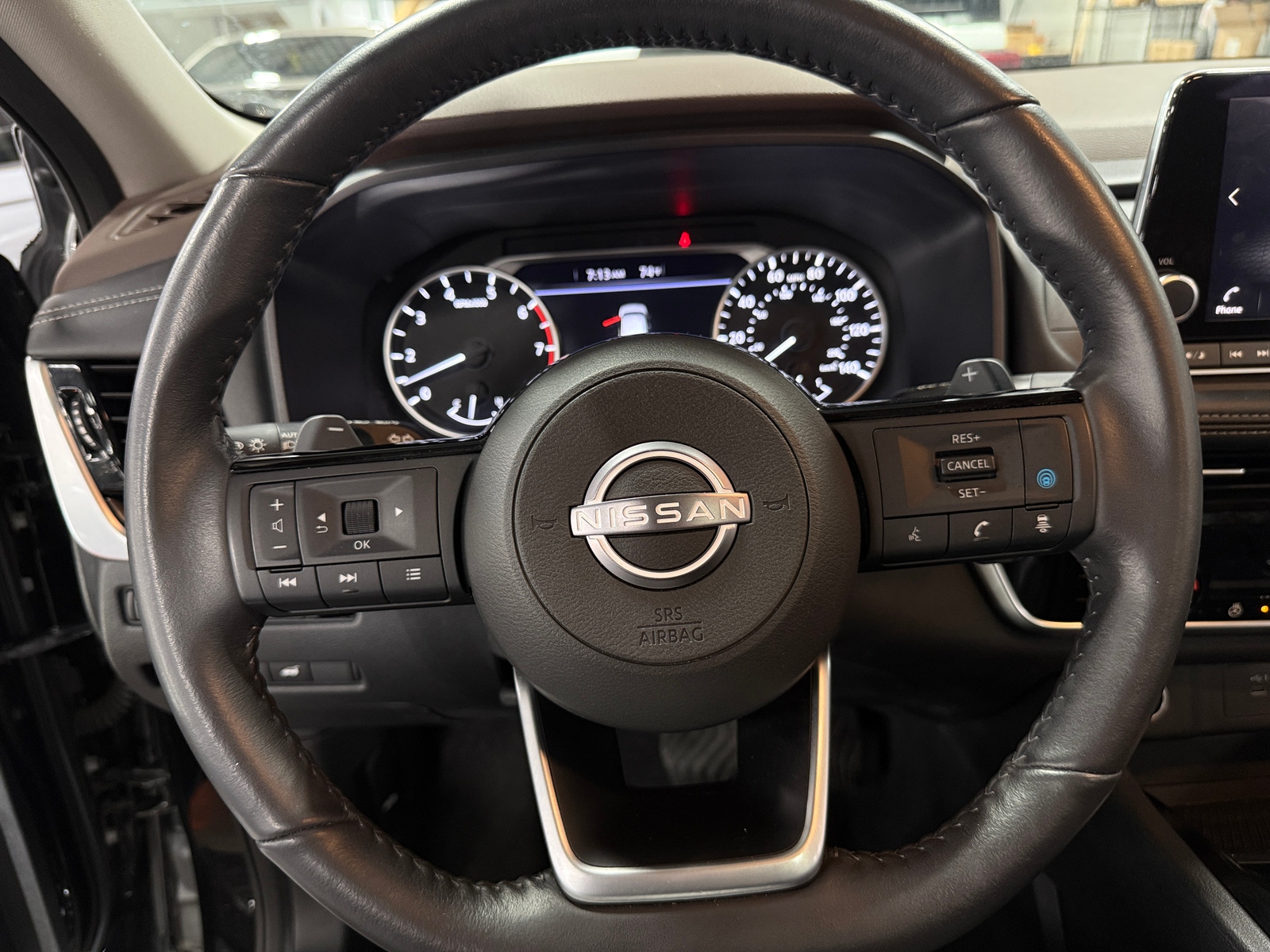 Thumbnail: 2022 Nissan Rogue - 4