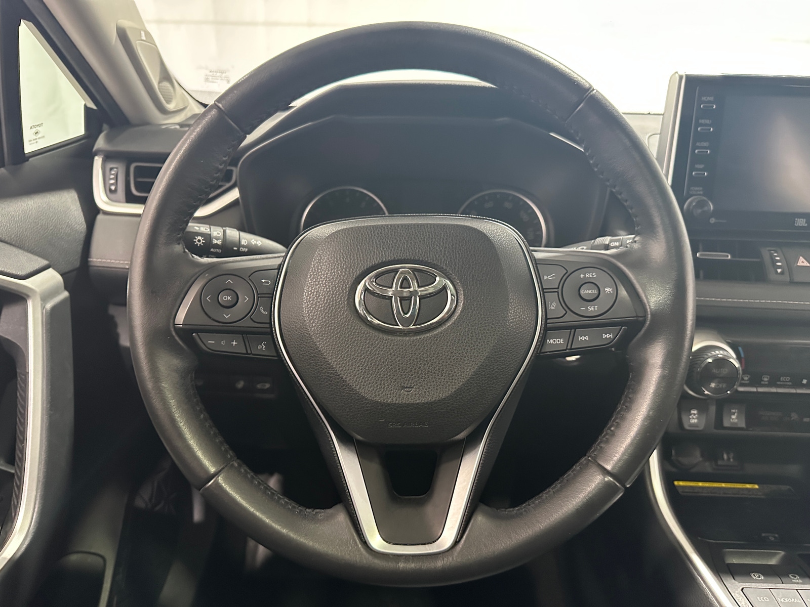Thumbnail: 2019 Toyota RAV4 - 4