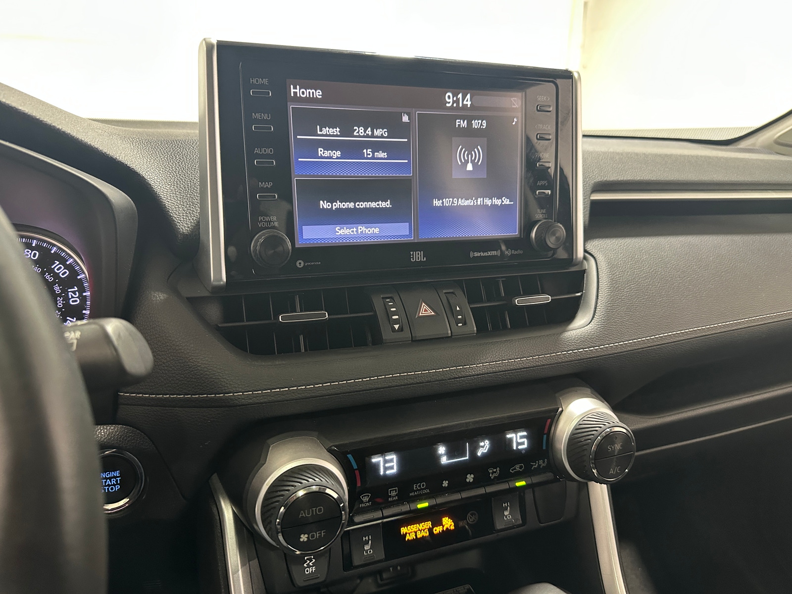 Thumbnail: 2019 Toyota RAV4 - 3