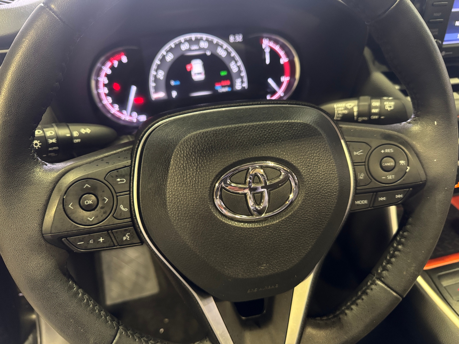 Thumbnail: 2022 Toyota RAV4 - 4