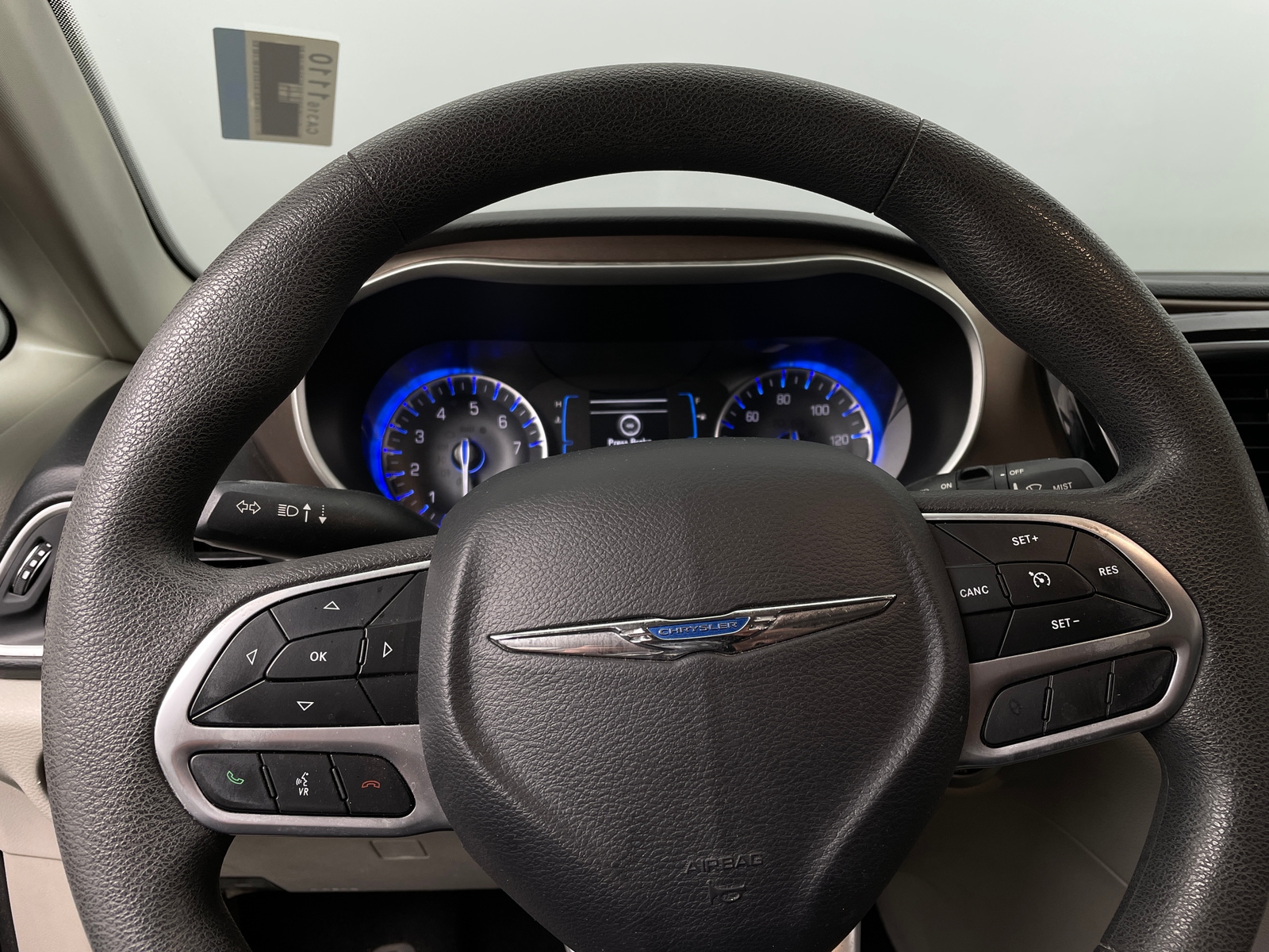 Thumbnail: 2018 Chrysler Pacifica - 5