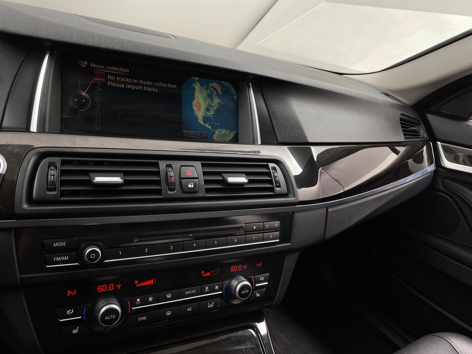 Thumbnail: 2015 BMW 5 Series - 3
