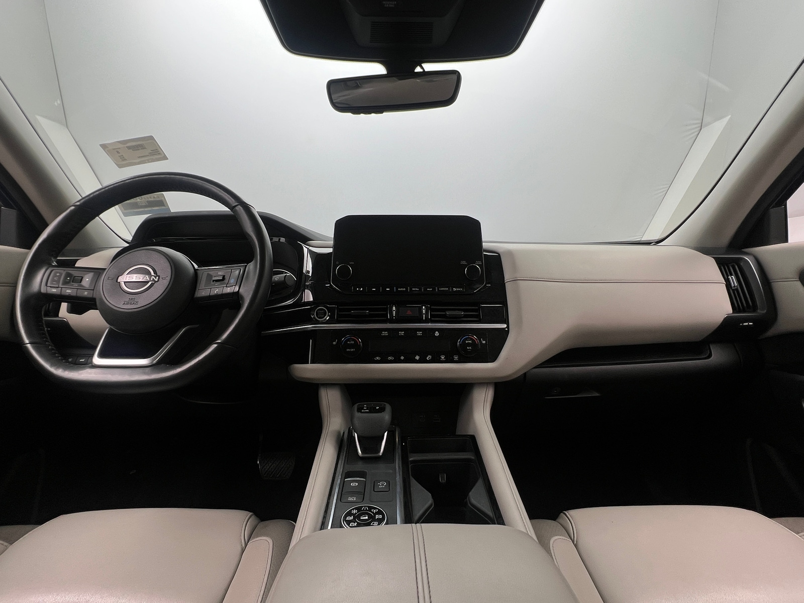 Thumbnail: 2023 Nissan Pathfinder - 2