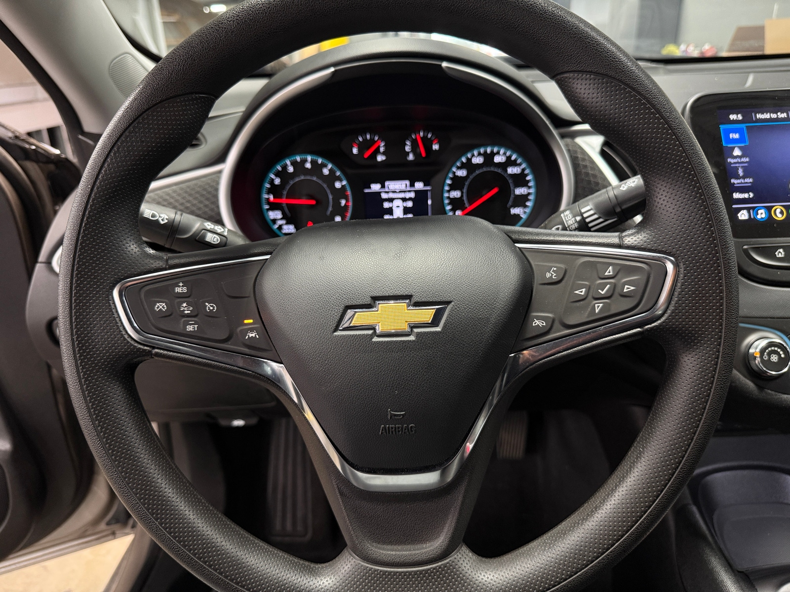 Thumbnail: 2024 Chevrolet Malibu - 5