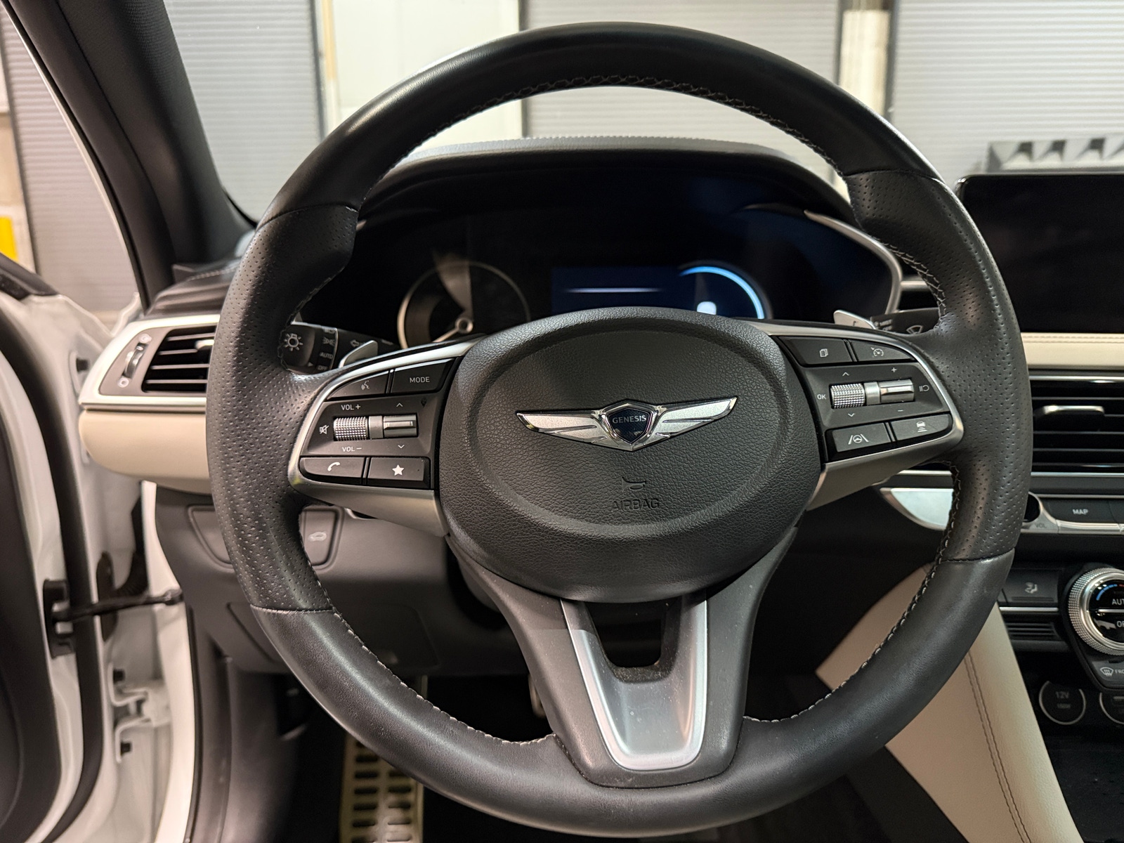 Thumbnail: 2022 Genesis G70 - 4