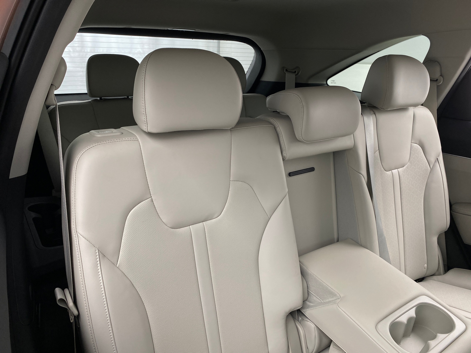 Thumbnail: 2023 Kia Sorento - 5