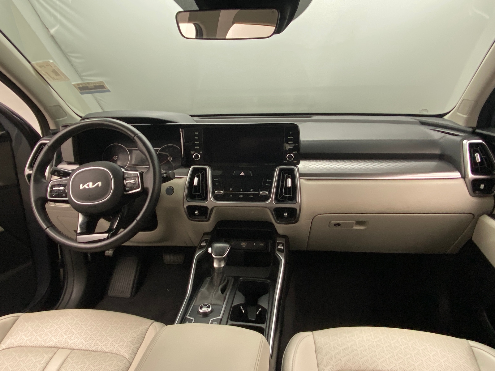 Thumbnail: 2023 Kia Sorento - 2