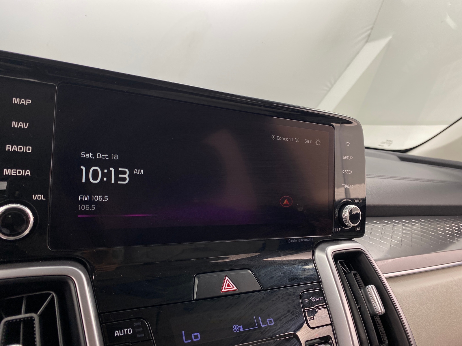 Thumbnail: 2023 Kia Sorento - 3