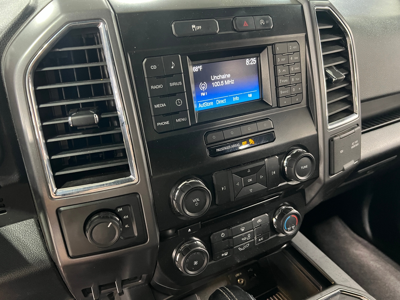 Thumbnail: 2015 Ford Econoline - 4