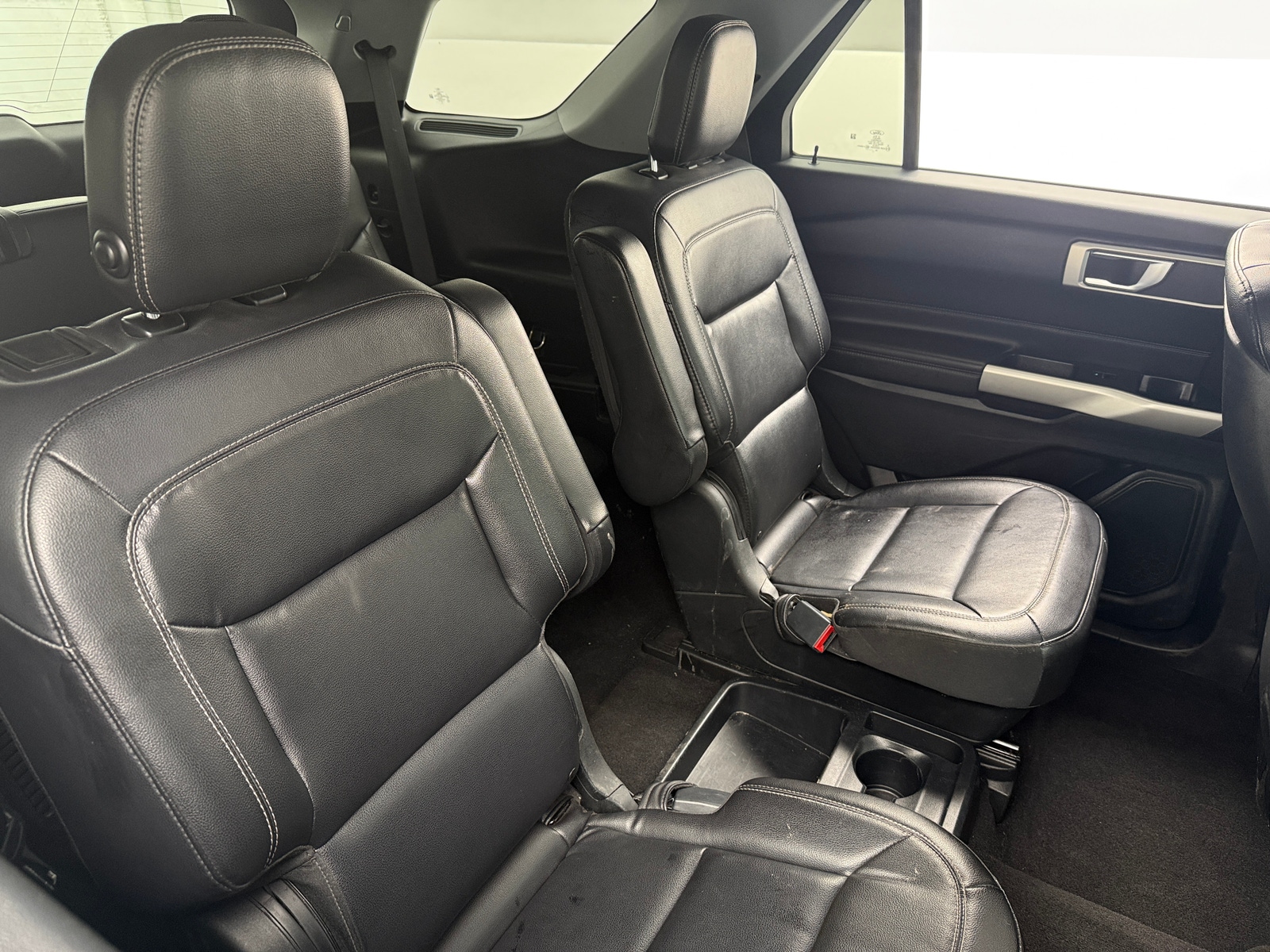 Thumbnail: 2020 Ford Explorer - 5