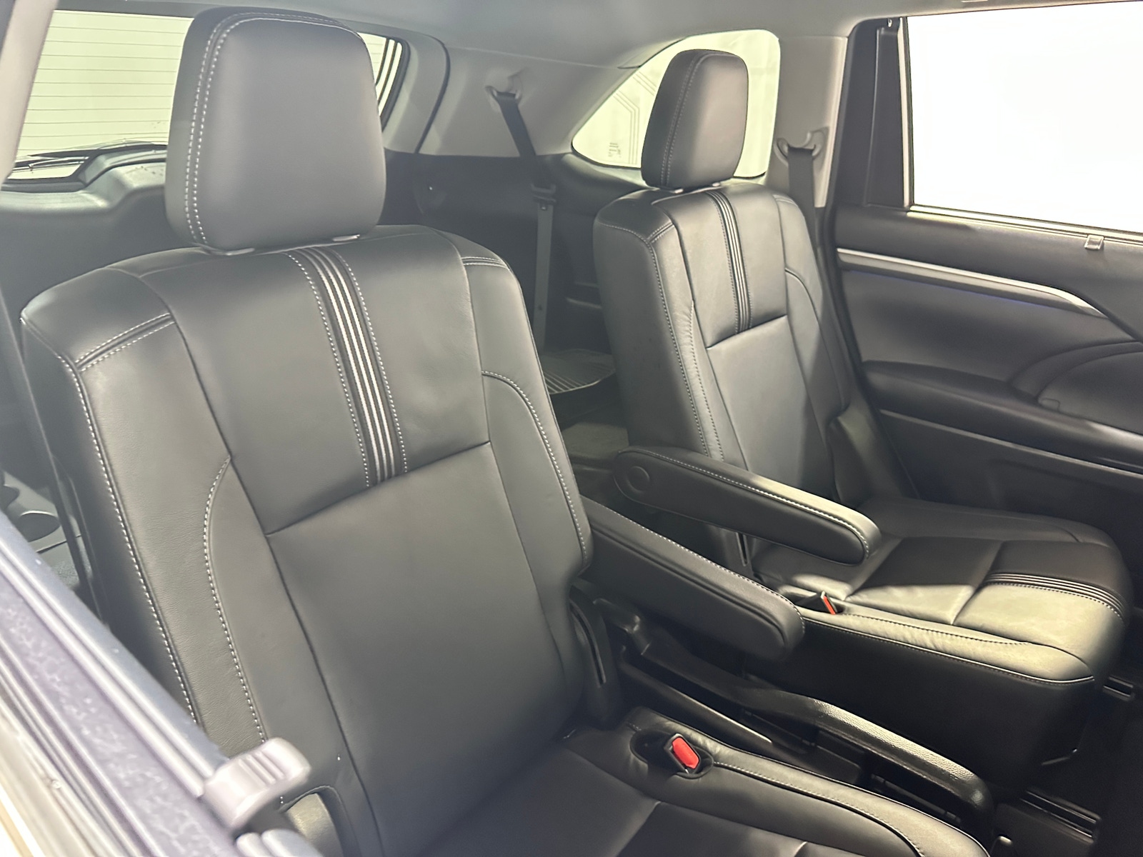 Thumbnail: 2018 Toyota Highlander - 5