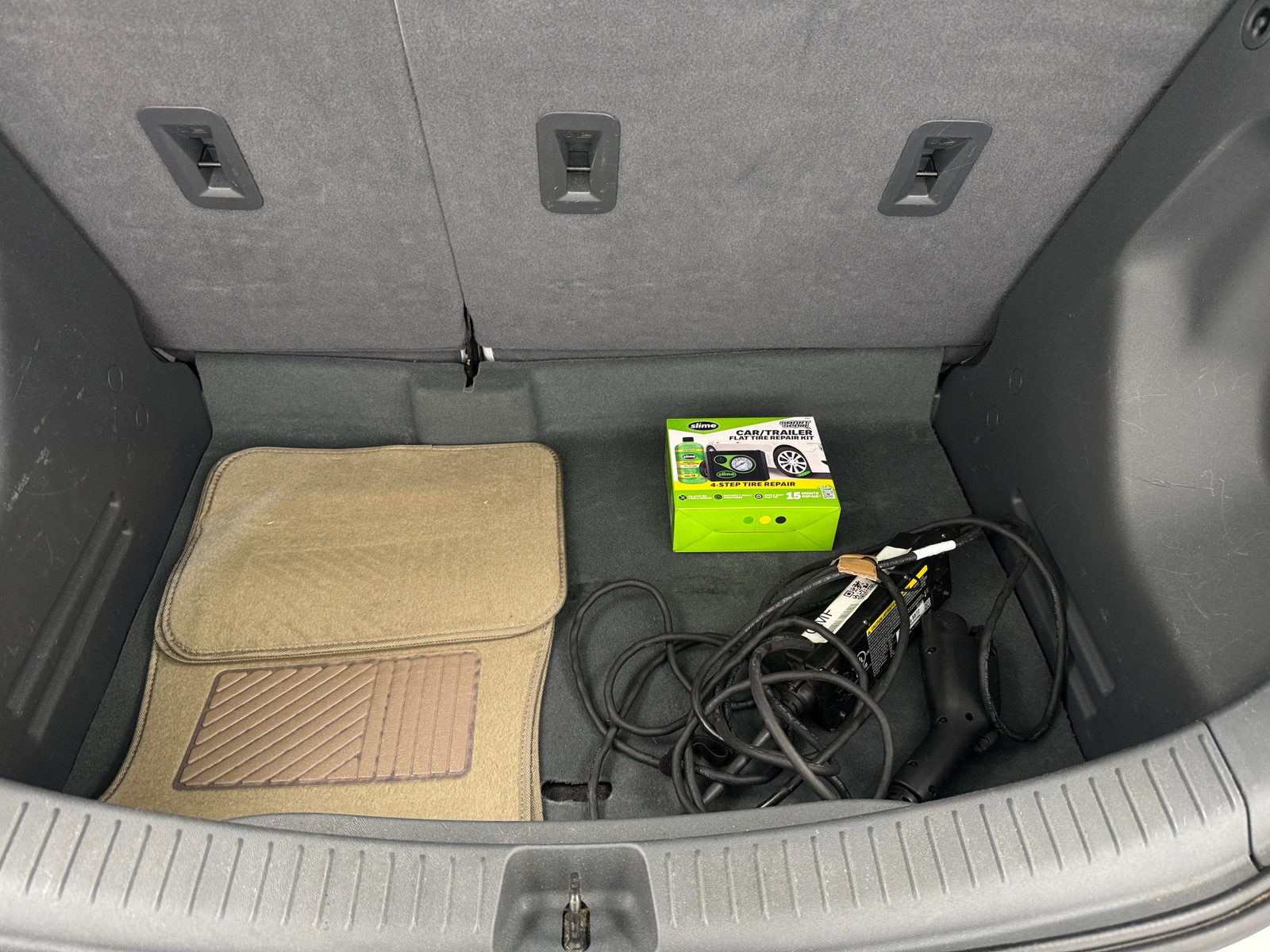 Thumbnail: 2018 Chevrolet Bolt EV - 7