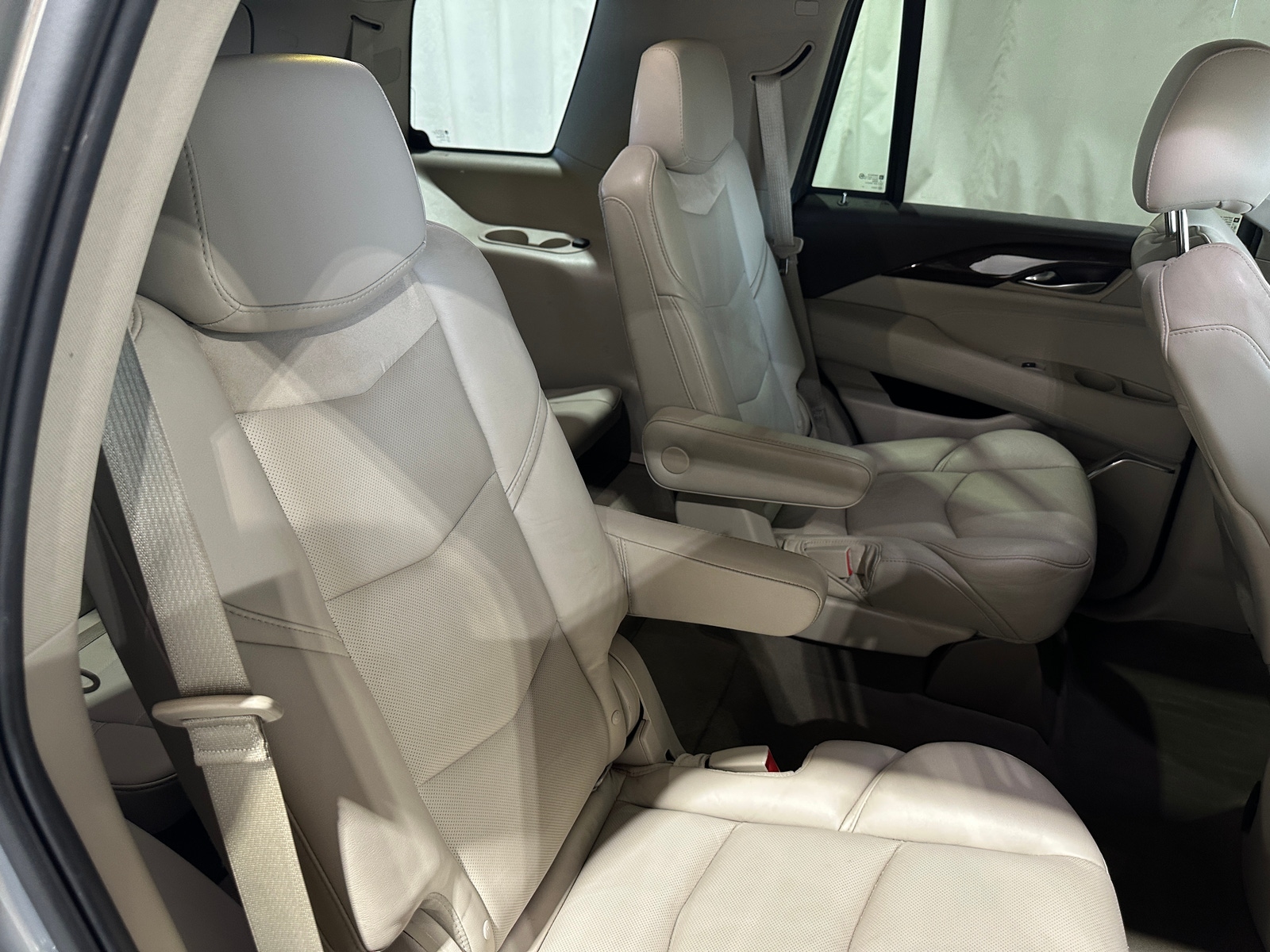 Thumbnail: 2017 Cadillac Escalade - 5