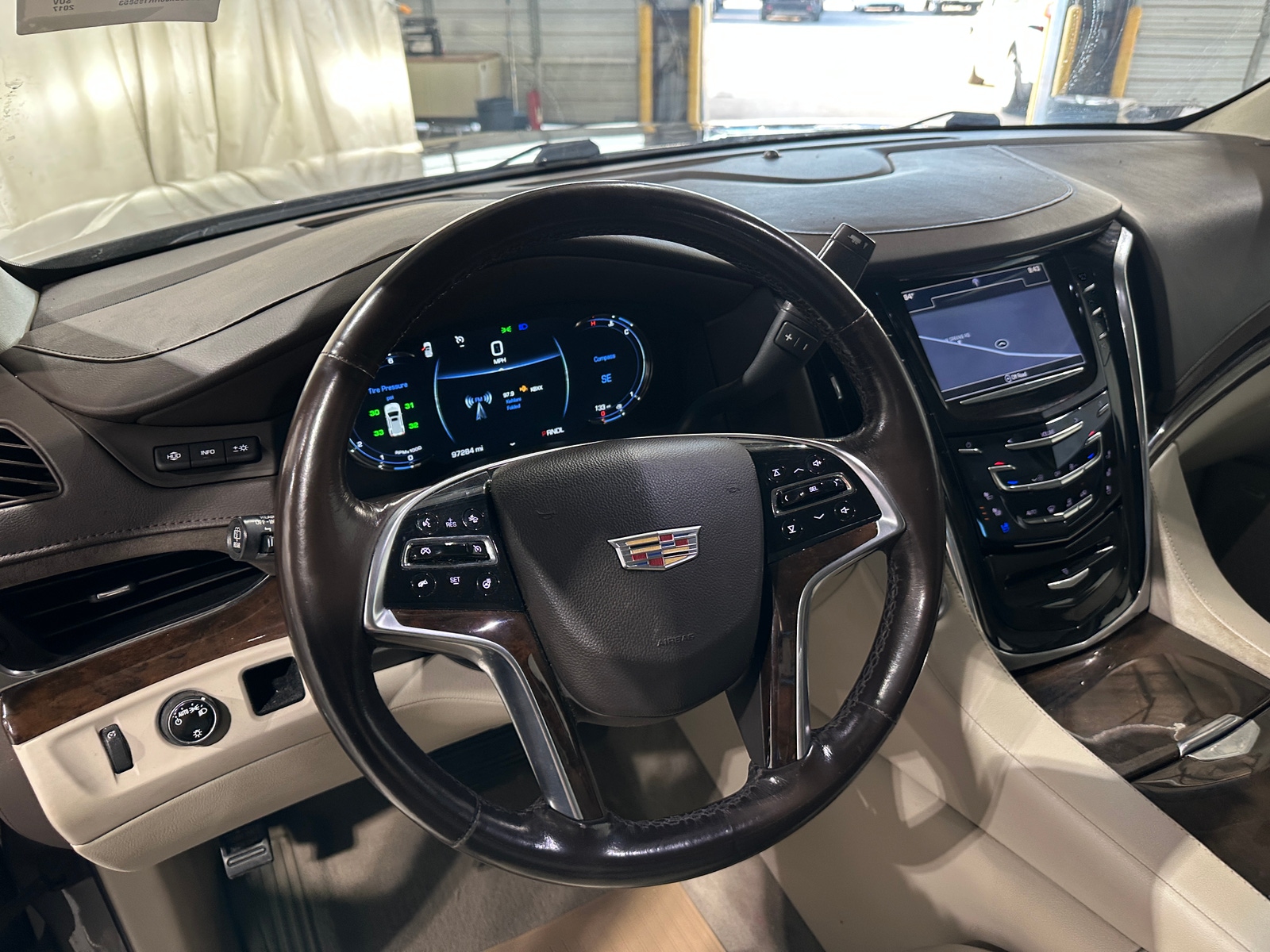 Thumbnail: 2017 Cadillac Escalade - 4