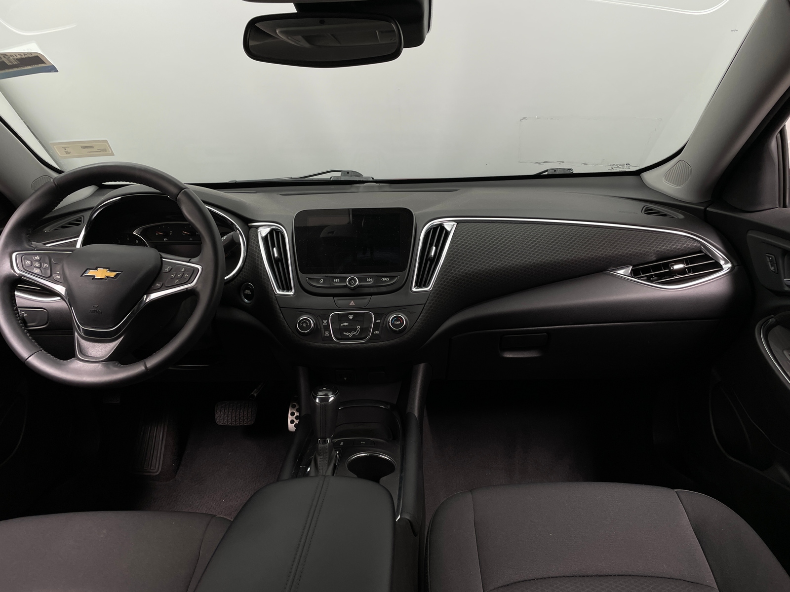 Thumbnail: 2016 Chevrolet Malibu - 3