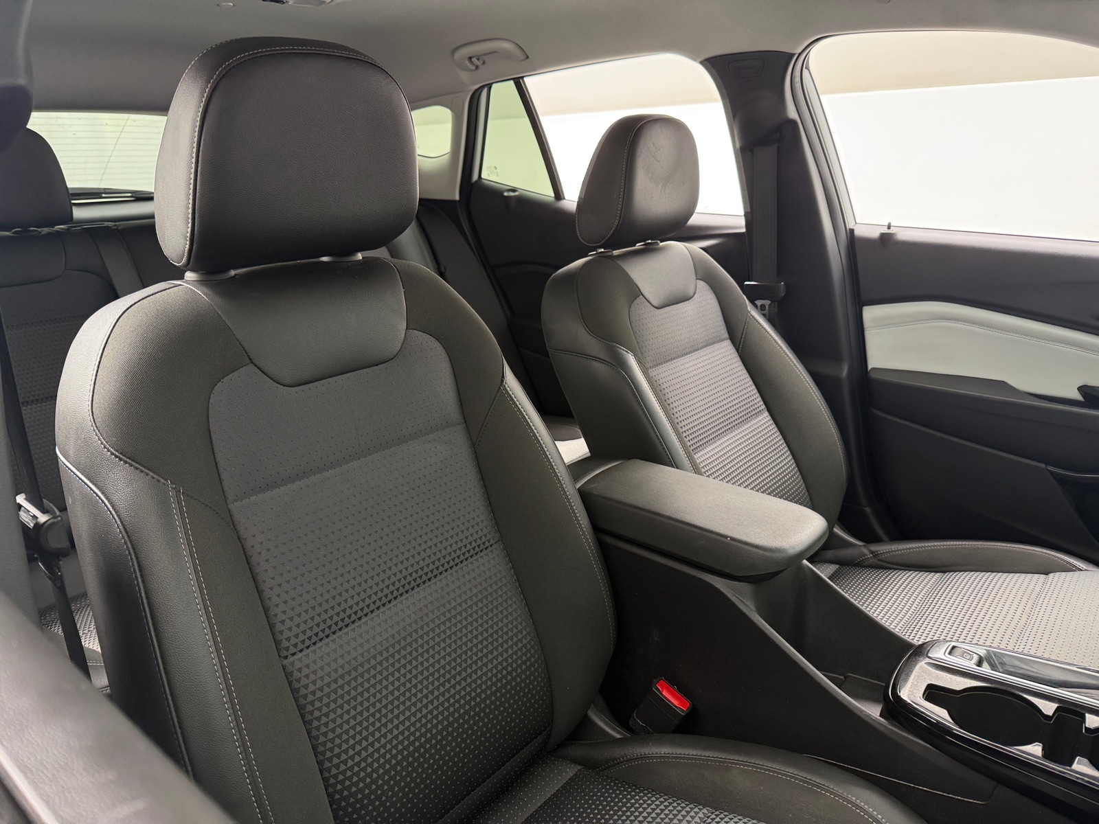 Thumbnail: 2025 Chevrolet Trax - 2