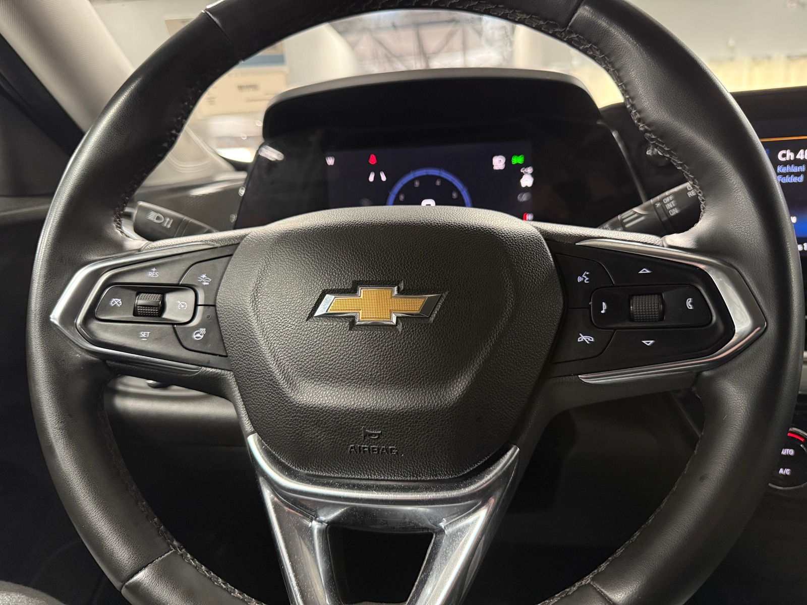 Thumbnail: 2025 Chevrolet Trax - 5