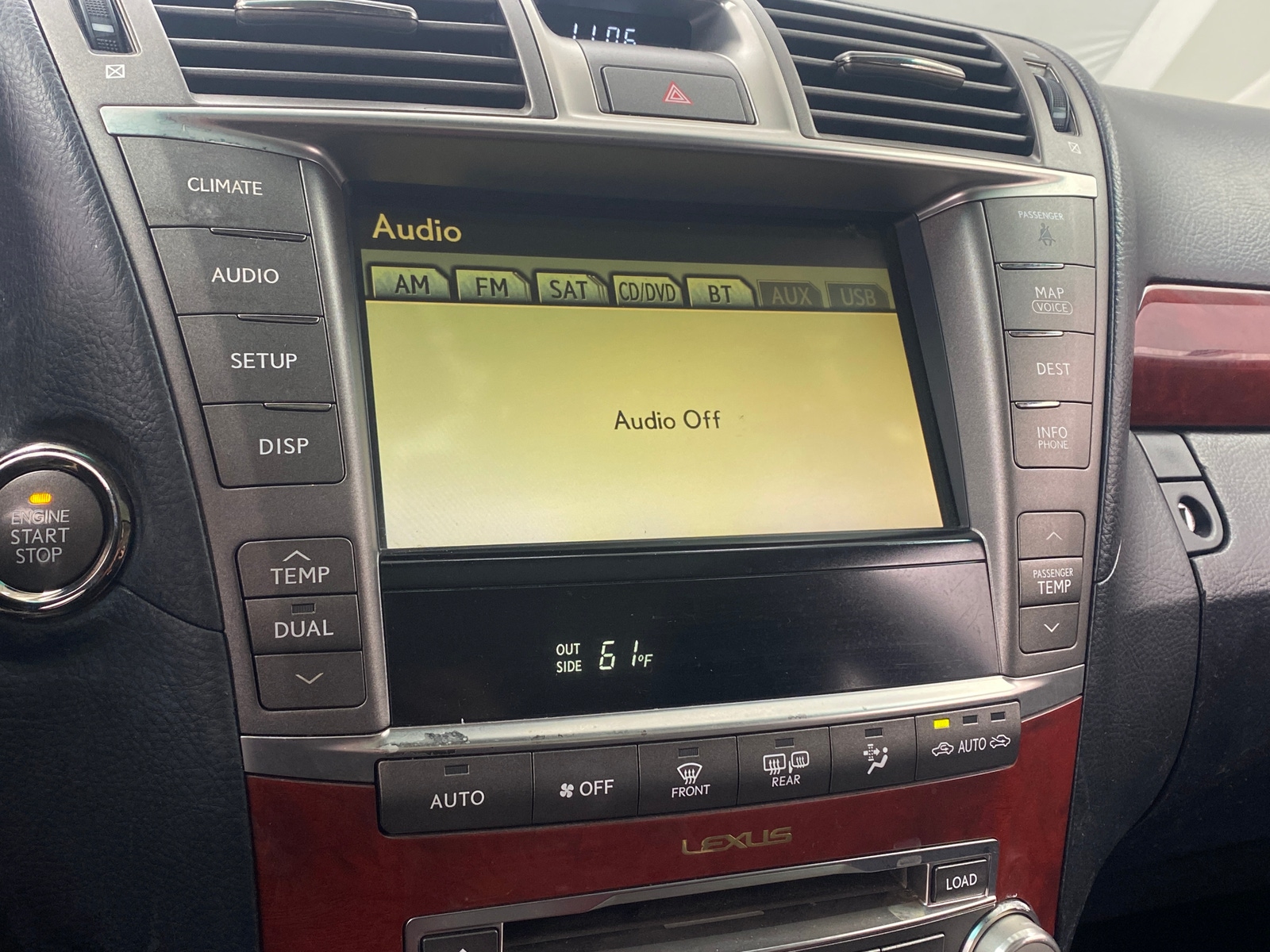 Thumbnail: 2010 Lexus LS - 3