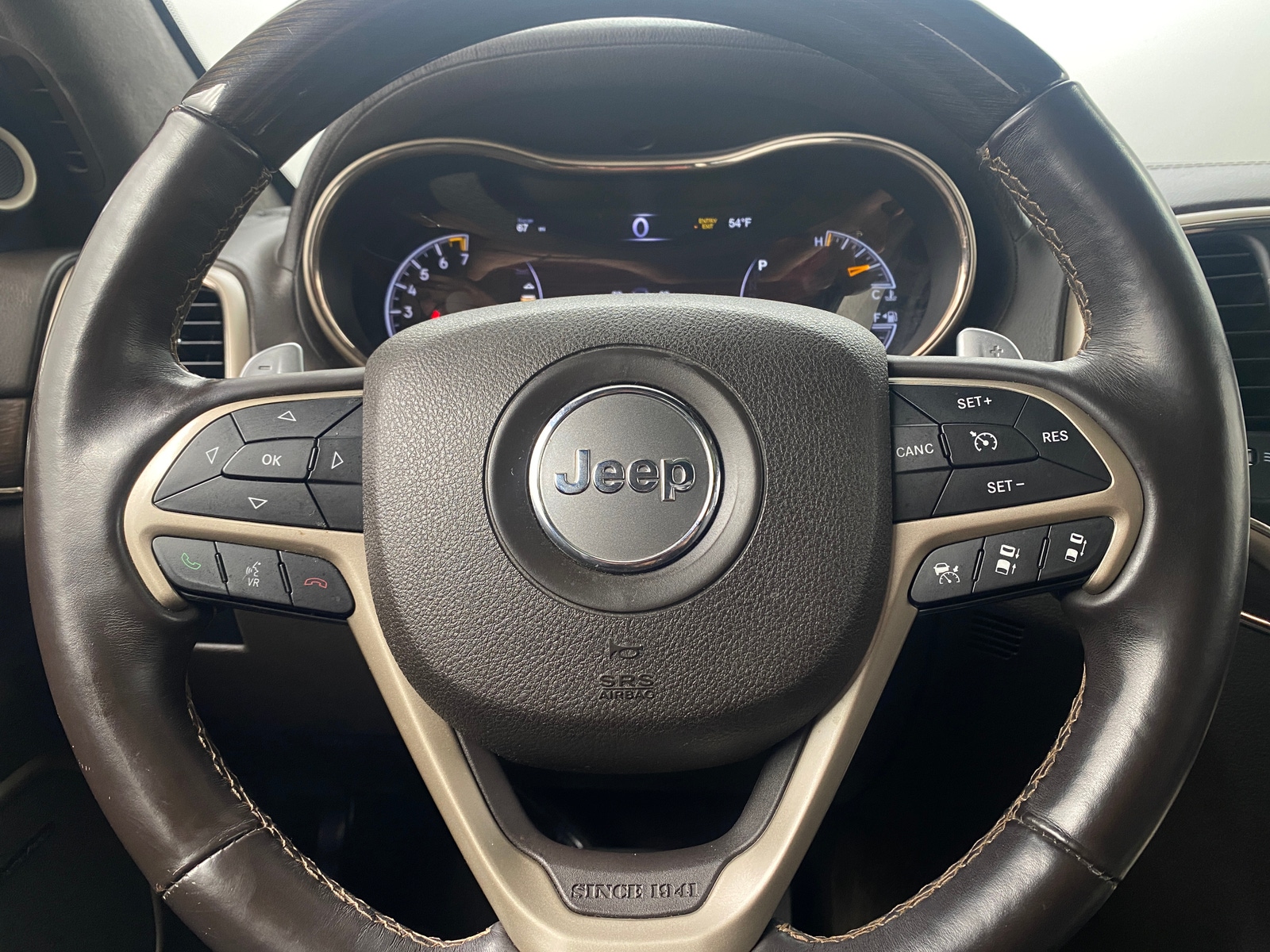 Thumbnail: 2016 Jeep Grand Cherokee - 4