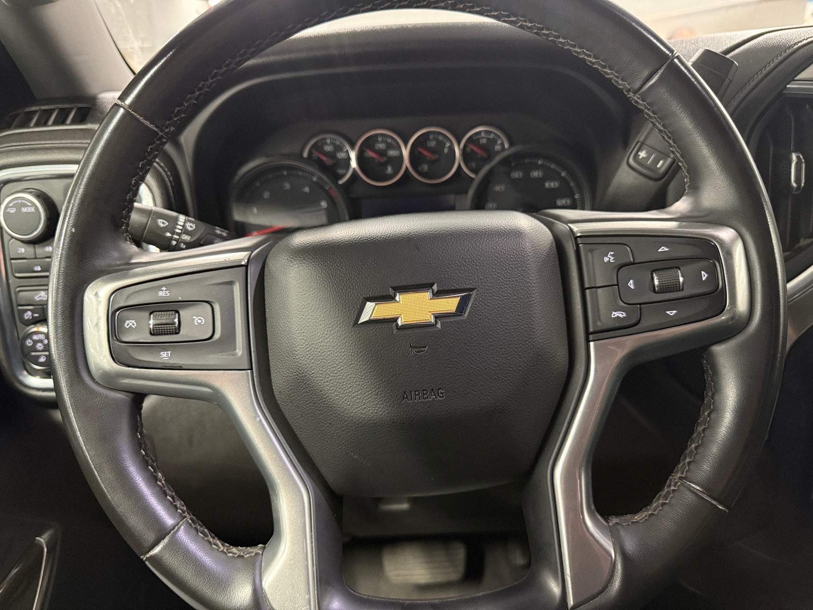 Thumbnail: 2023 Chevrolet Silverado 2500 - 5