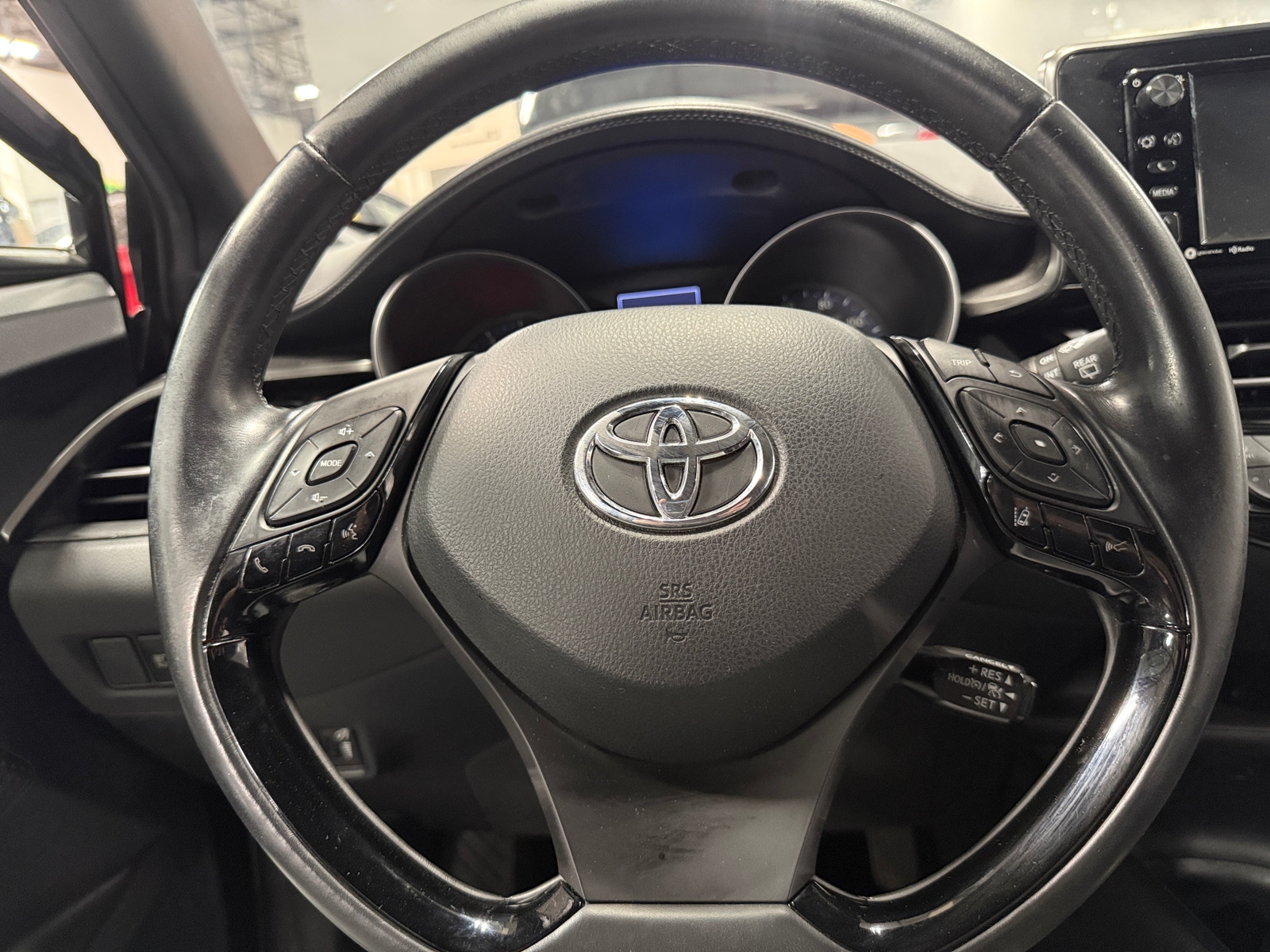 Thumbnail: 2018 Toyota C-HR - 5