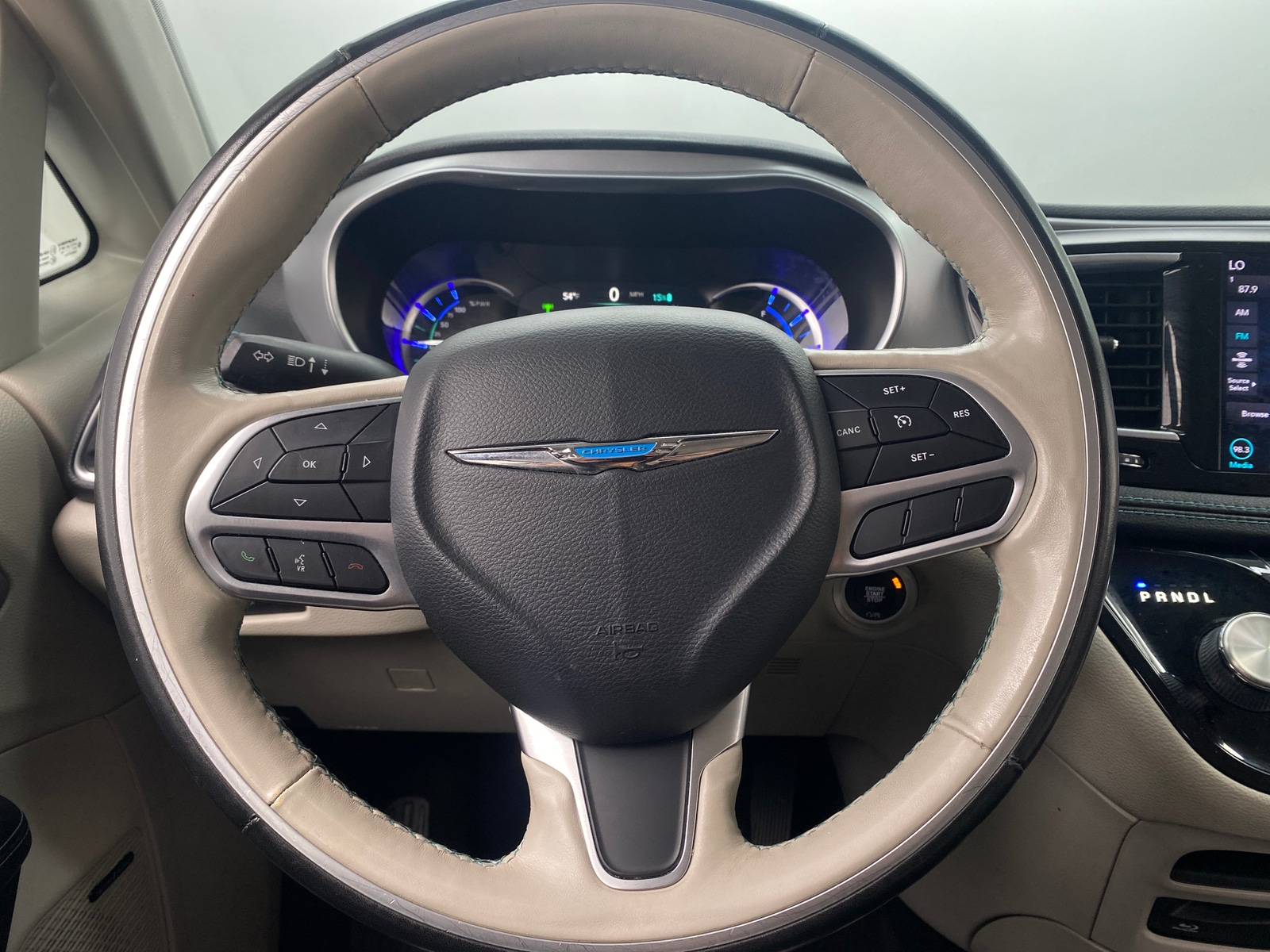 Thumbnail: 2020 Chrysler Pacifica - 4