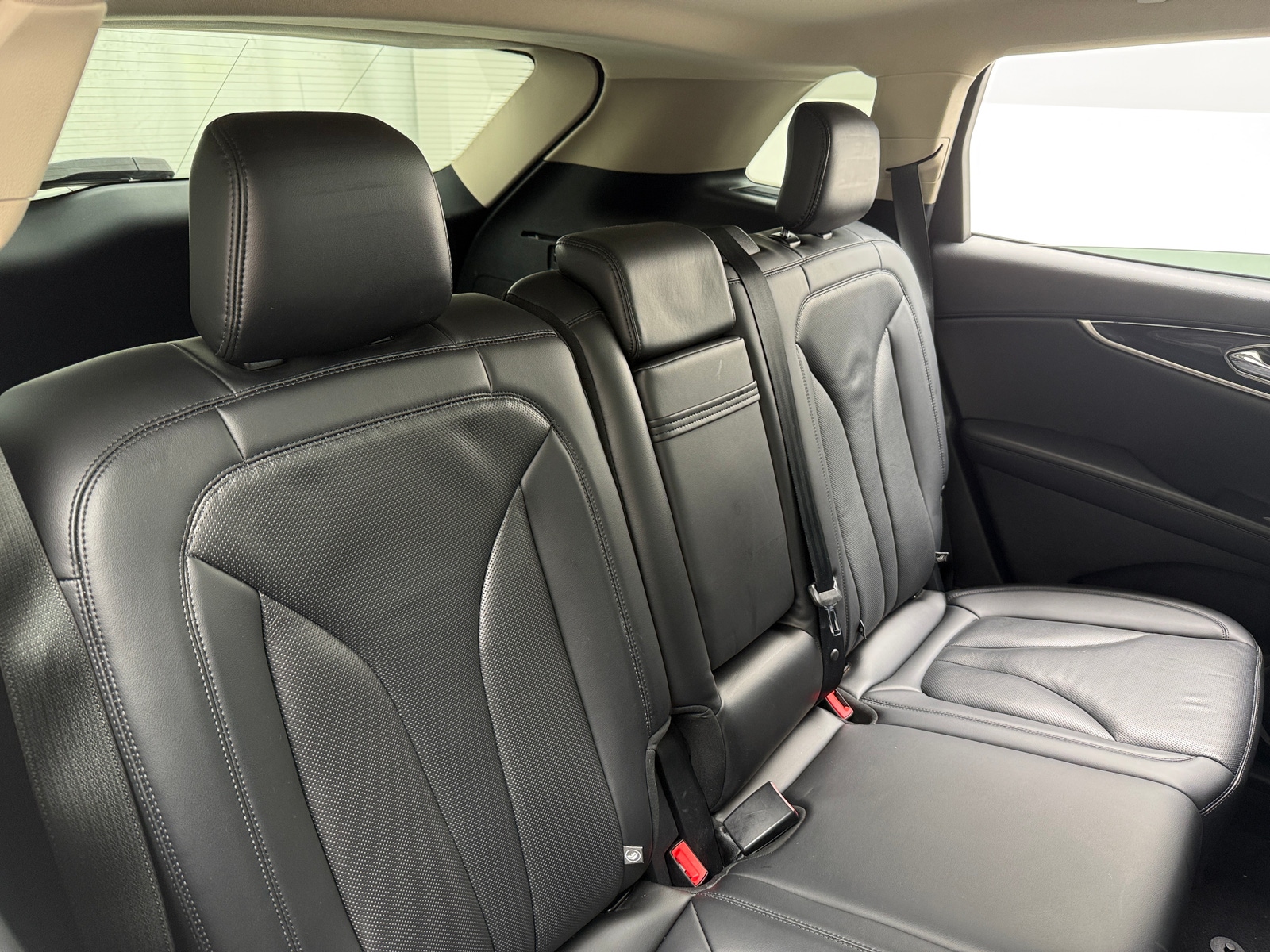 Thumbnail: 2022 Lincoln Nautilus - 5