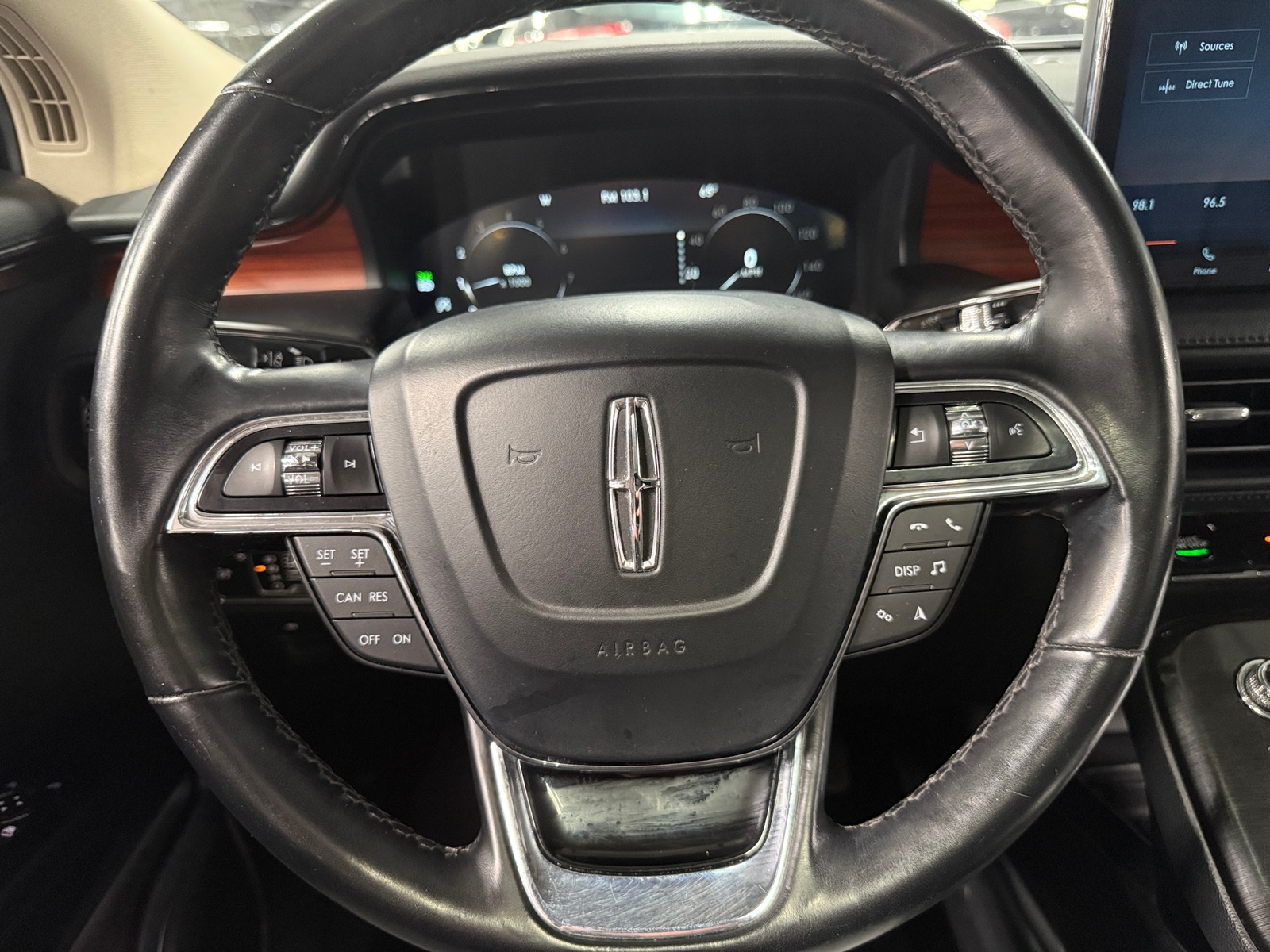 Thumbnail: 2022 Lincoln Nautilus - 4